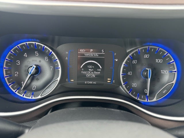 2023 Chrysler Voyager LX FWD