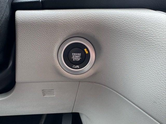 2023 Chrysler Voyager LX FWD