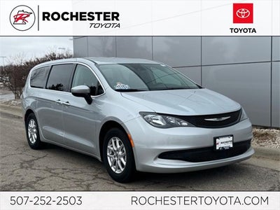 2023 Chrysler Voyager LX FWD