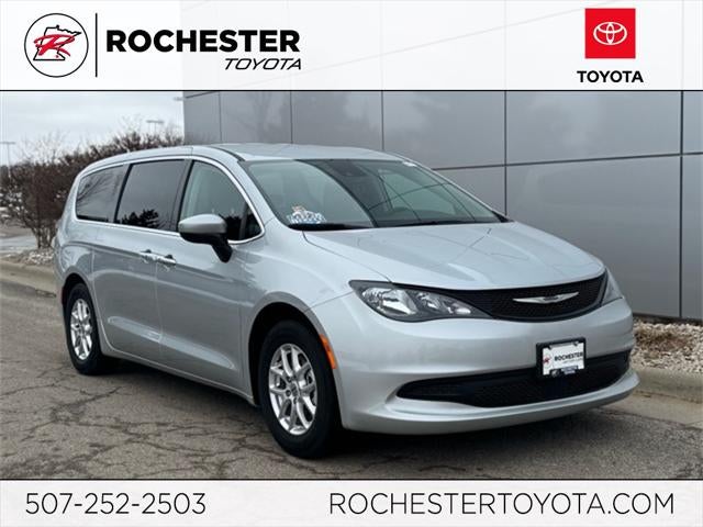 2023 Chrysler Voyager LX FWD