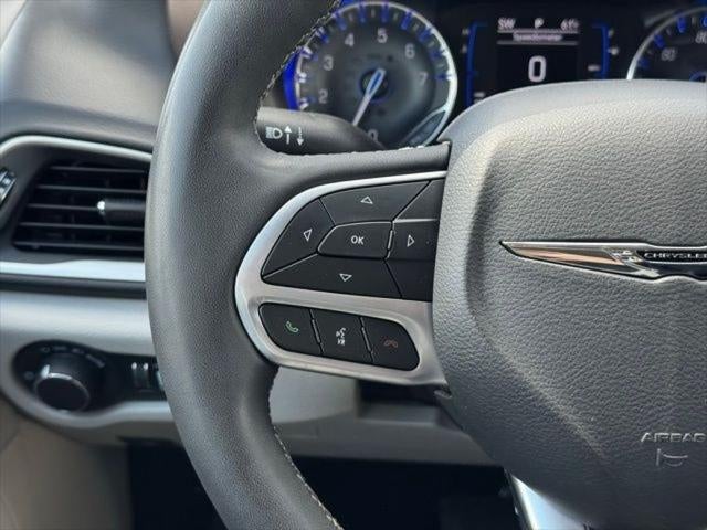 2023 Chrysler Voyager LX FWD