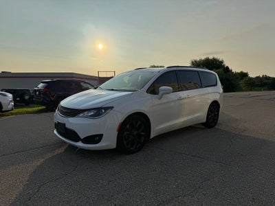 2018 Chrysler Pacifica Touring L Plus FWD
