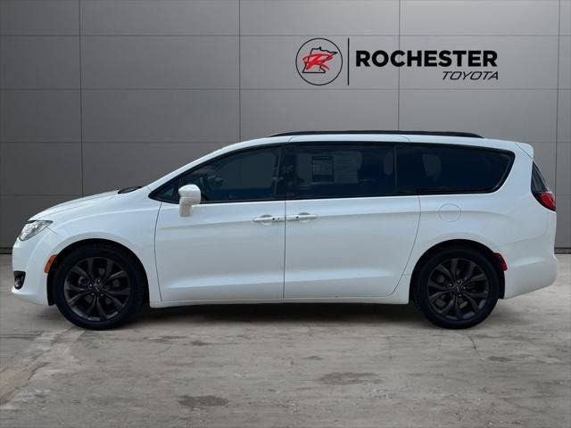 2018 Chrysler Pacifica Touring L Plus FWD