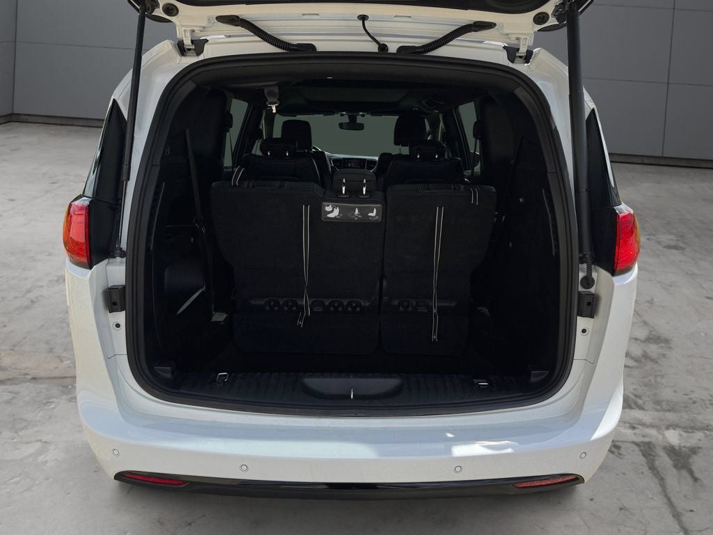 2018 Chrysler Pacifica Touring L Plus FWD
