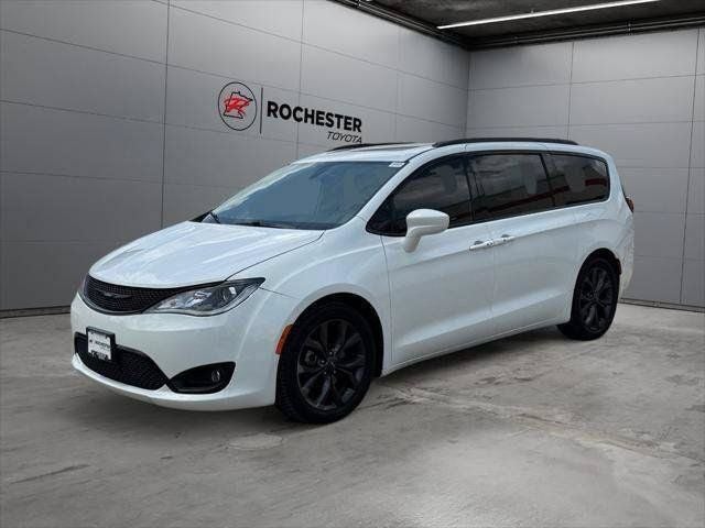 2018 Chrysler Pacifica Touring L Plus FWD