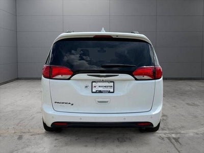 2018 Chrysler Pacifica Touring L Plus FWD