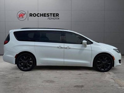 2018 Chrysler Pacifica Touring L Plus FWD