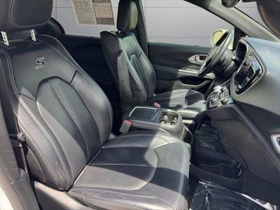 2018 Chrysler Pacifica Touring L Plus FWD