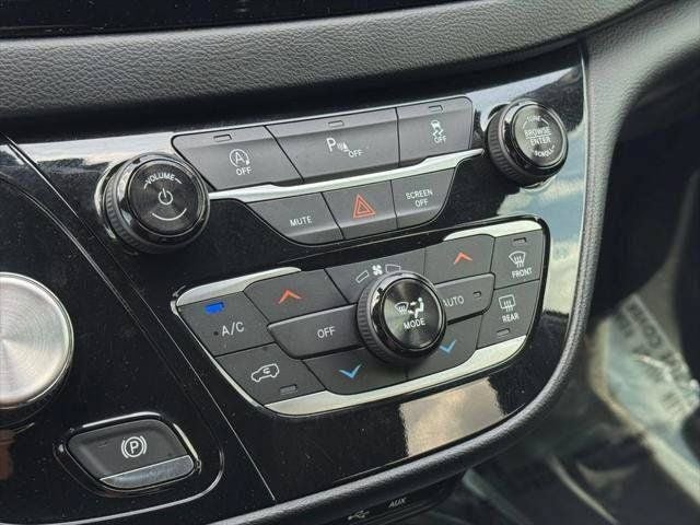 2018 Chrysler Pacifica Touring L Plus FWD