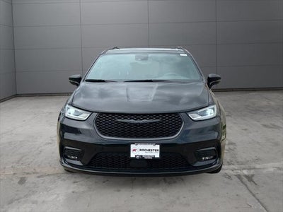 2025 Chrysler Pacifica Limited FWD