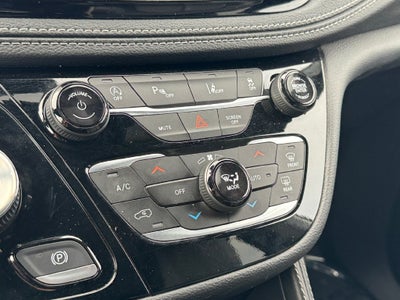 2025 Chrysler Pacifica Limited FWD