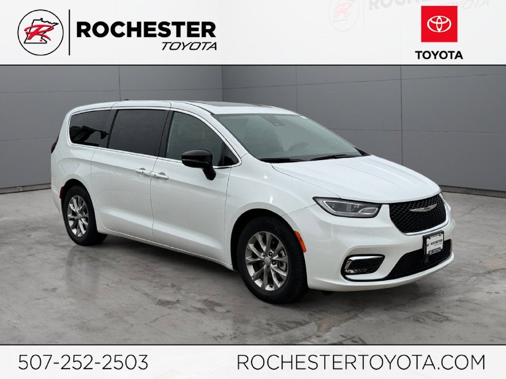2026 Chrysler Pacifica Limited FWD