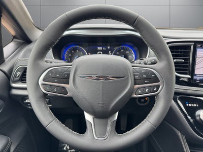2026 Chrysler Pacifica Limited FWD