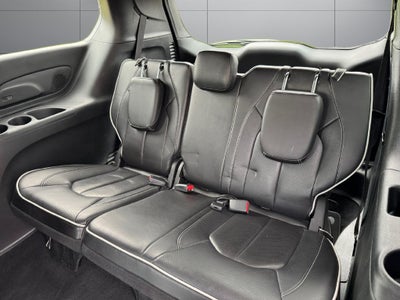 2026 Chrysler Pacifica Limited FWD