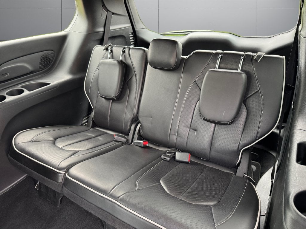 2026 Chrysler Pacifica Limited FWD
