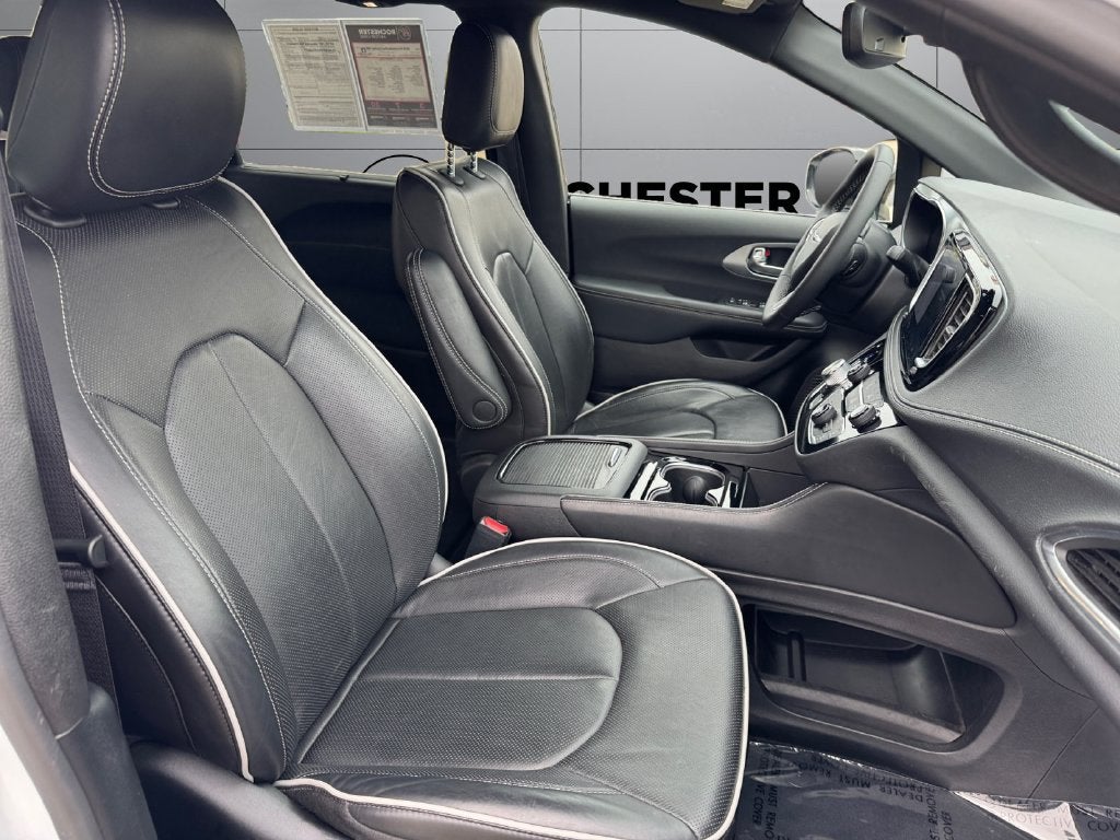 2026 Chrysler Pacifica Limited FWD