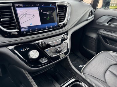 2026 Chrysler Pacifica Limited FWD