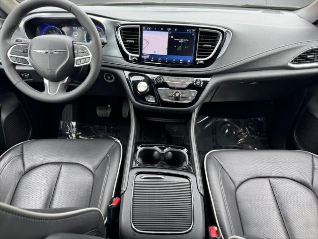 2026 Chrysler Pacifica Limited FWD