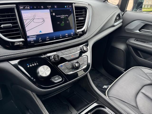 2026 Chrysler Pacifica Limited FWD