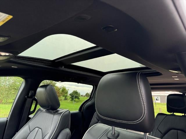 2026 Chrysler Pacifica Limited FWD