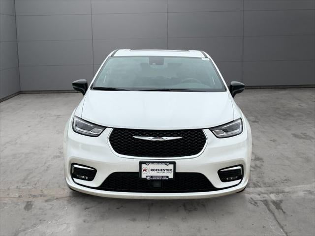 2026 Chrysler Pacifica Limited FWD