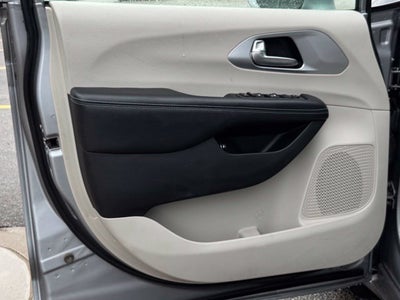 2019 Chrysler Pacifica Hybrid Touring Plus FWD