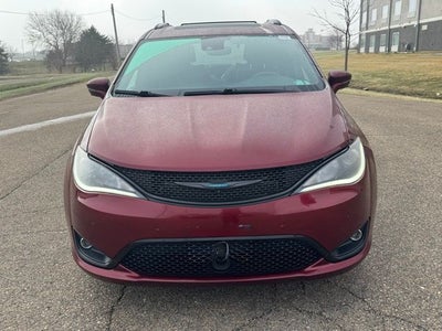 2020 Chrysler Pacifica Hybrid Limited FWD