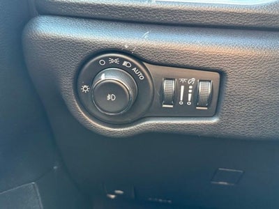 2020 Chrysler Pacifica Hybrid Limited FWD
