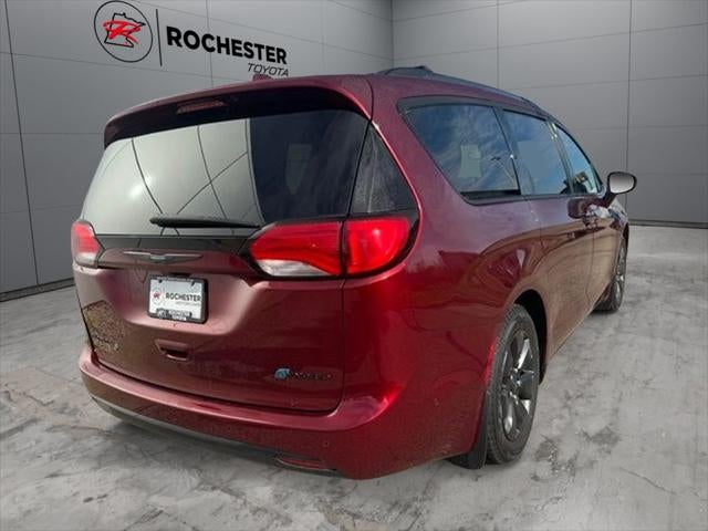 2020 Chrysler Pacifica Hybrid Limited FWD