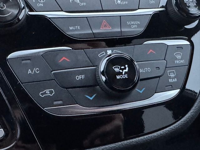 2024 Chrysler Pacifica Hybrid Select FWD