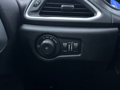 2024 Chrysler Pacifica Hybrid Select FWD