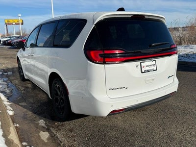 2024 Chrysler Pacifica Hybrid Select FWD