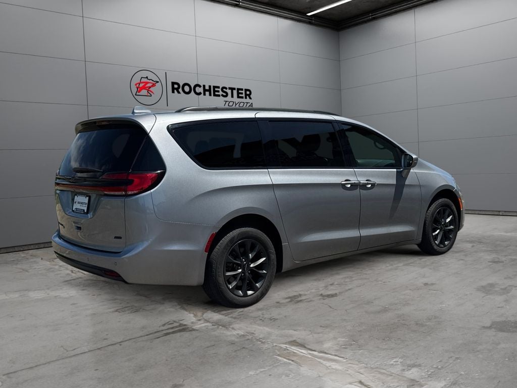 2021 Chrysler Pacifica Touring L AWD
