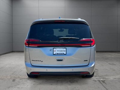 2021 Chrysler Pacifica Touring L AWD