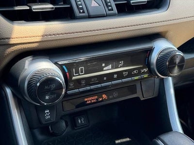 2019 Toyota RAV4 XLE Premium AWD