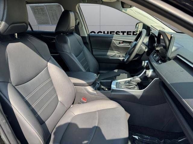 2025 Toyota RAV4 XLE Premium AWD