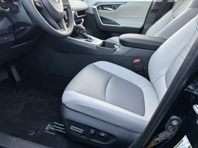 2025 Toyota RAV4 XLE Premium AWD