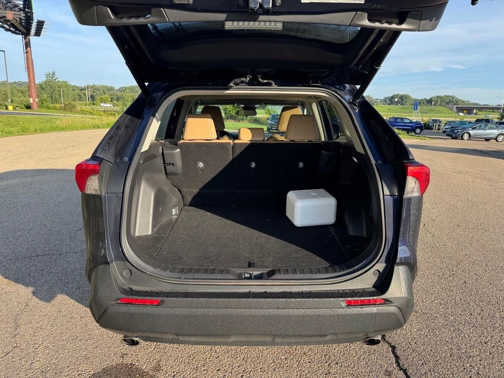 2022 Toyota RAV4 XLE Premium AWD