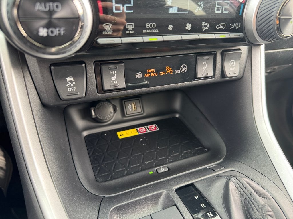 2025 Toyota RAV4 XLE Premium AWD