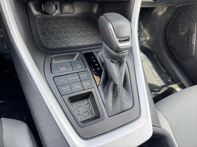 2025 Toyota RAV4 XLE Premium AWD