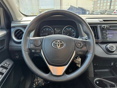 2017 Toyota RAV4 LE AWD