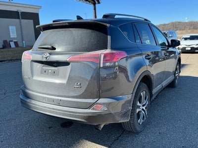 2017 Toyota RAV4 LE AWD