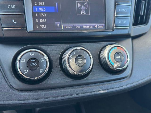 2017 Toyota RAV4 LE AWD