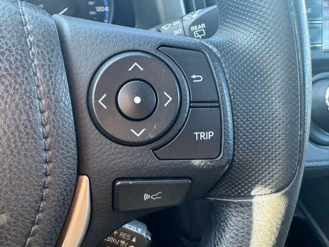 2017 Toyota RAV4 LE AWD