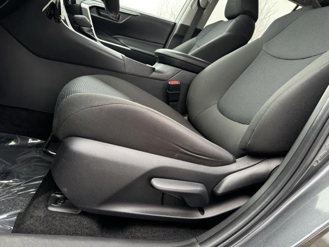 2024 Toyota RAV4 LE AWD