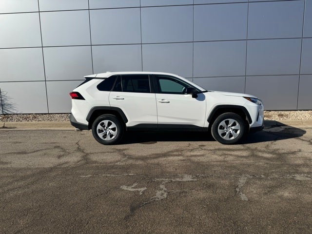 2024 Toyota RAV4 LE AWD