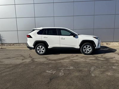 2024 Toyota RAV4 LE AWD