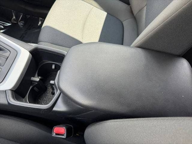 2025 Toyota RAV4 LE AWD