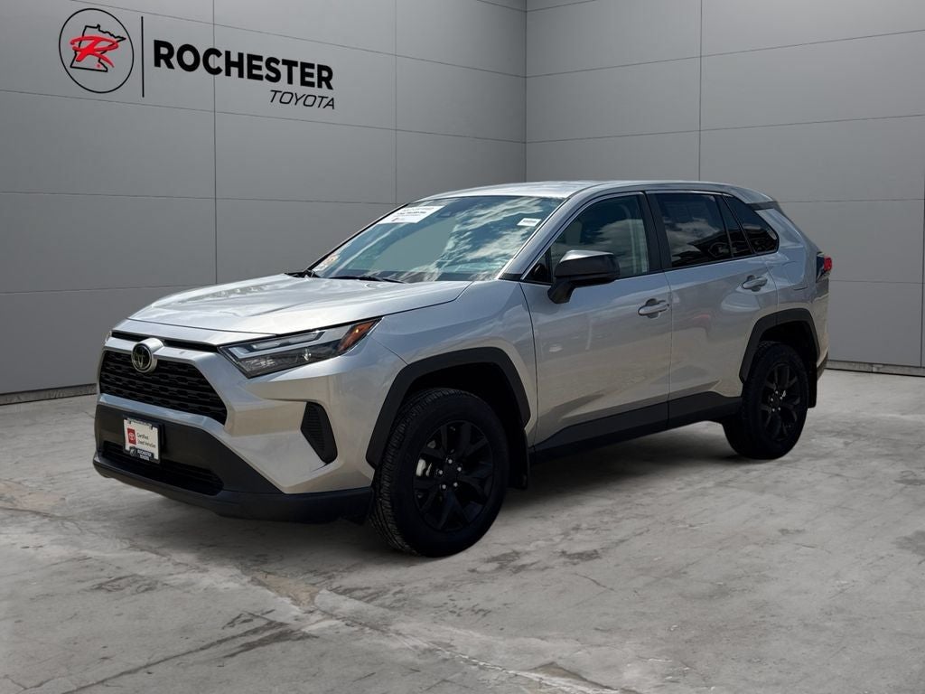 2025 Toyota RAV4 LE AWD