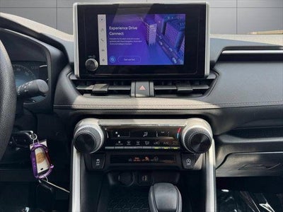 2025 Toyota RAV4 LE AWD